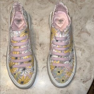 Rocket Dog Pink Yellow Floral Slip-On Sneakers